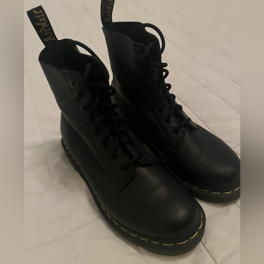 Dr. Martens 1460 Pascal Combat Boots